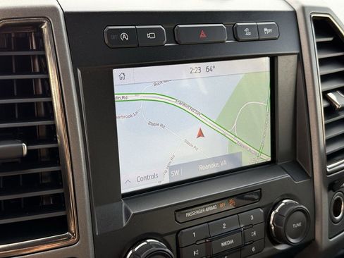 Used 2019 Ford F150 Raptor w/ Equipment Group 801A Mid image 22