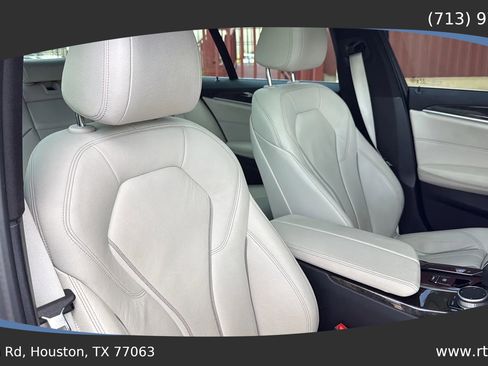 Used 2021 BMW 540i w/ Convenience Package image 42