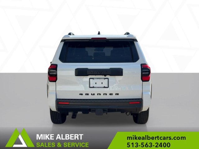 Used 2025 Toyota 4Runner SR5 AWD/4WD image 5