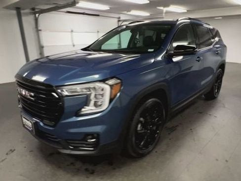 Certified 2024 GMC Terrain SLT w/ Tech Package AWD/4WD image 4