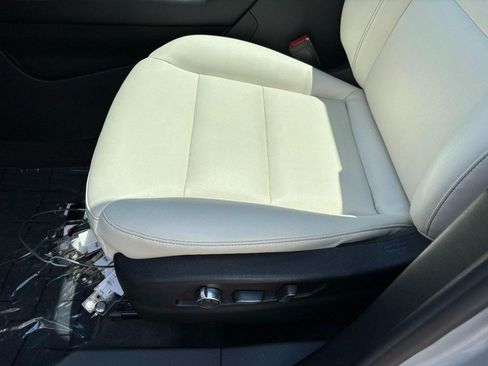 Used 2020 Cadillac XT4 Sport w/ Driver Awareness Package FWD image 21