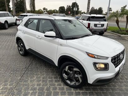 Used 2024 Hyundai Venue SEL