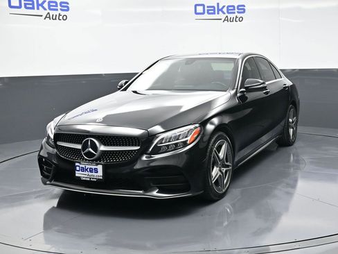 Used 2020 Mercedes-Benz C 300 4MATIC Sedan image 3