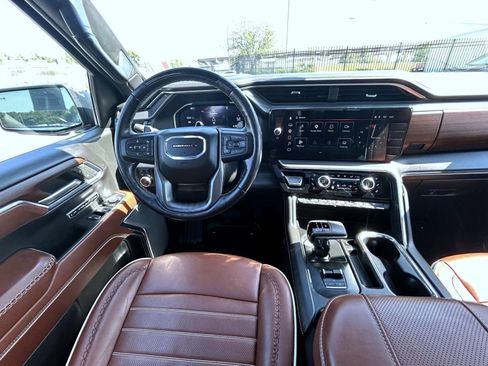 Used 2024 GMC Sierra 1500 Denali Ultimate AWD/4WD image 13