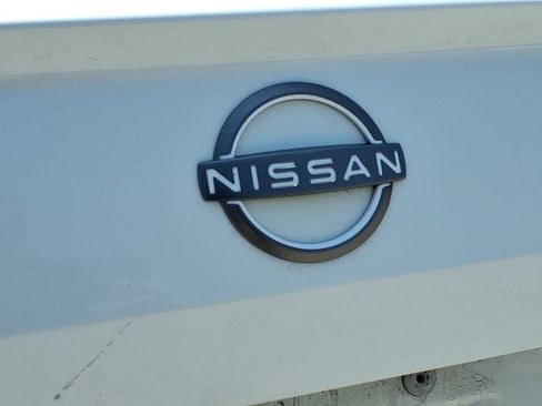 Used 2024 Nissan Altima 2.5 SV FWD image 17
