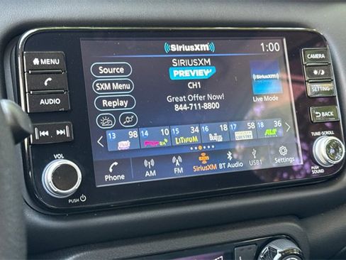 Used 2024 Nissan Kicks SR w/ SR Premium Package image 21