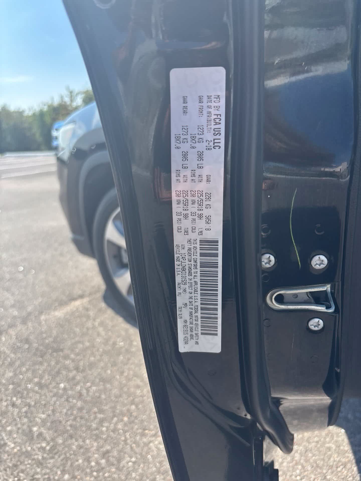 Used 2019 Jeep Cherokee Limited FWD image 8