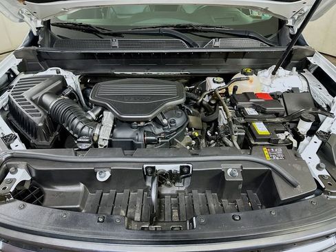 Used 2023 GMC Acadia AT4 w/ Technology Package image 34