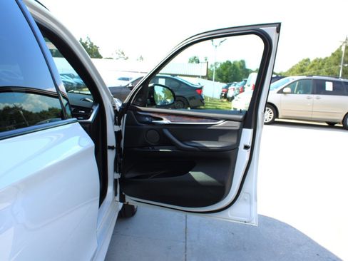 Used 2015 BMW X5 xDrive35d image 31