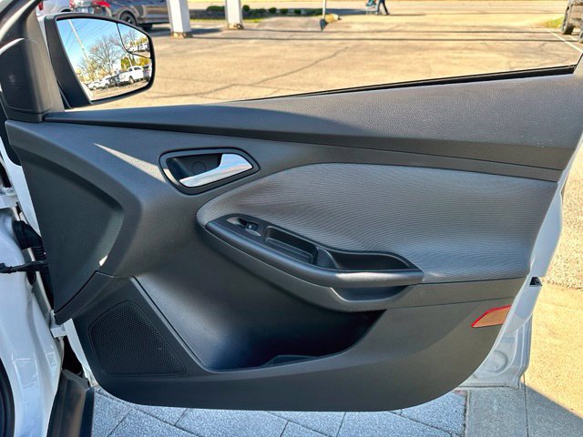 Used 2012 Ford Focus SE FWD image 20