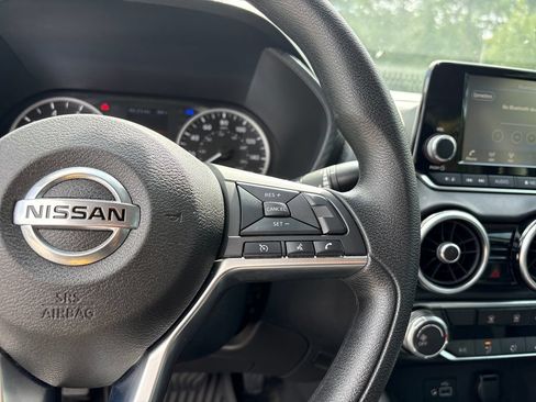 Used 2023 Nissan Sentra S FWD image 11