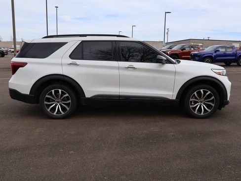 Used 2020 Ford Explorer ST w/ Premium Technology Package image 7