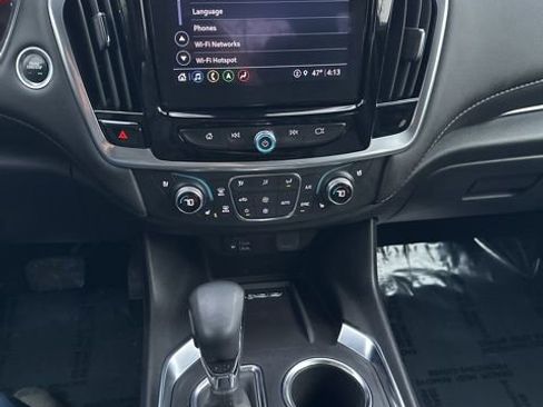Used 2023 Chevrolet Traverse Premier image 22