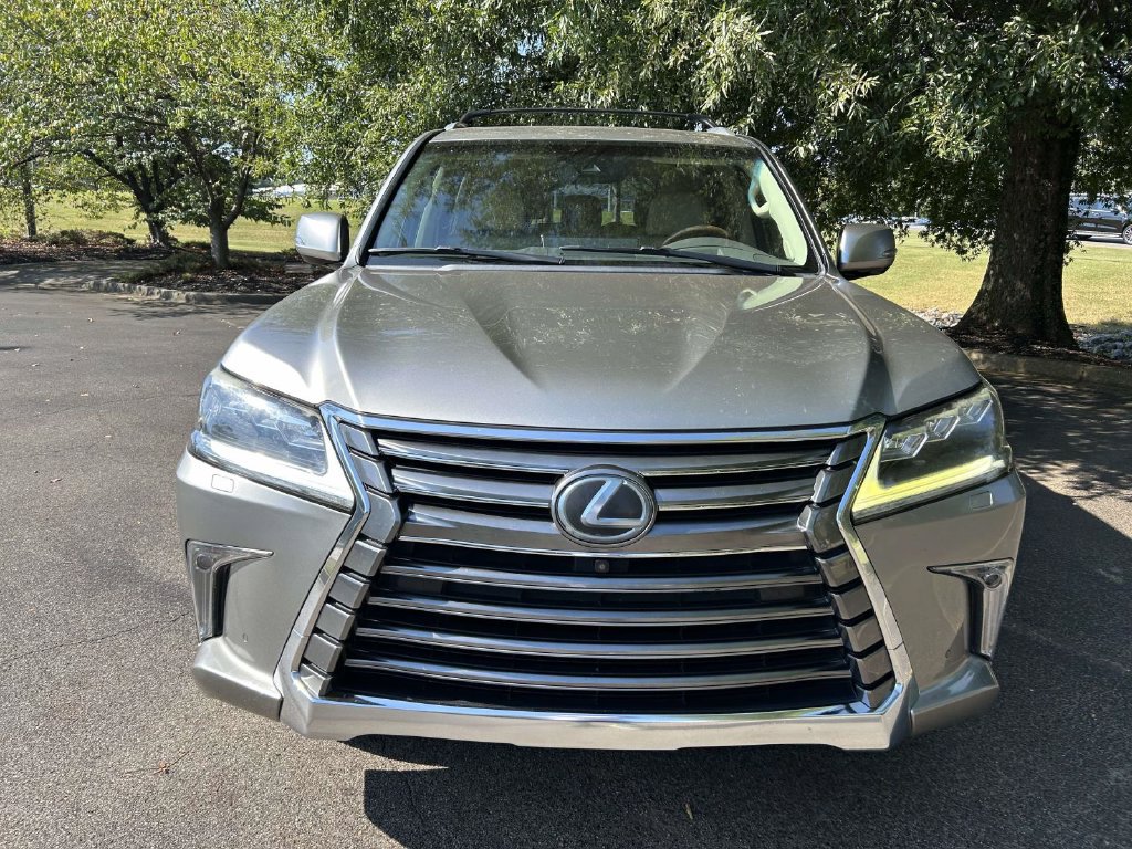Used 2017 Lexus LX 570 4WD w/ Luxury Package image 6
