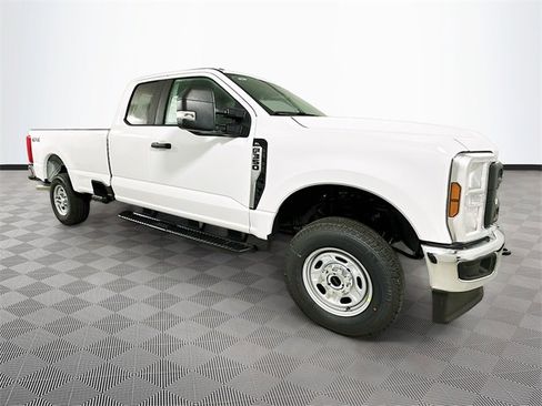 New 2026 Ford F350 XL w/ XL Chrome Package image 3