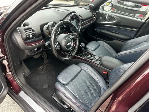 Used 2017 MINI Cooper Clubman image 11