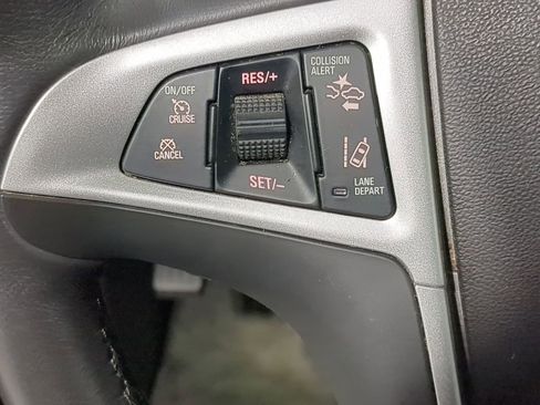 Used 2023 GMC Terrain SLE w/ Driver Convenience Package image 30