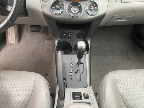 Used 2012 Toyota RAV4 Limited image 21