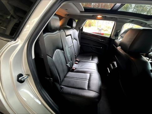 Used 2015 Cadillac SRX Luxury w/ Driver Awareness Package image 16