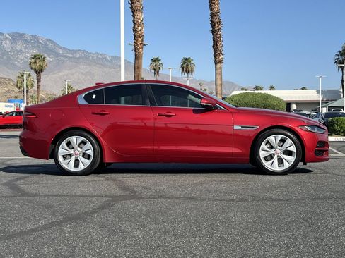Used 2020 Jaguar XE S RWD image 2