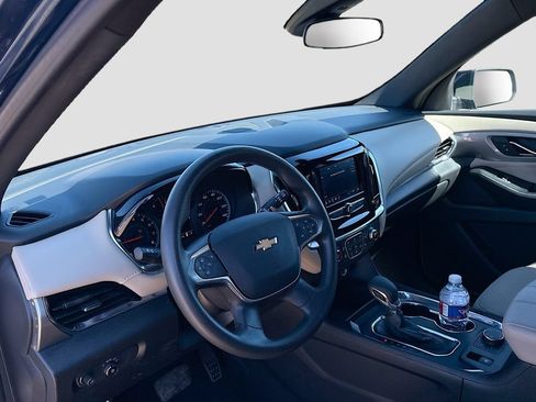 Used 2023 Chevrolet Traverse LS AWD/4WD image 9