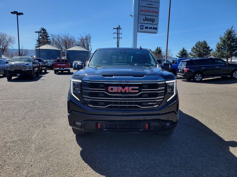 Used 2024 GMC Sierra 1500 AT4 w/ Technology Package image 14