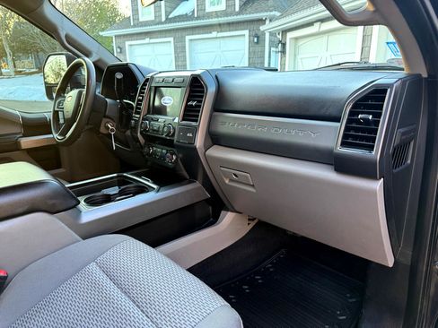 Used 2020 Ford F350 XLT w/ FX4 Off-Road Package image 18