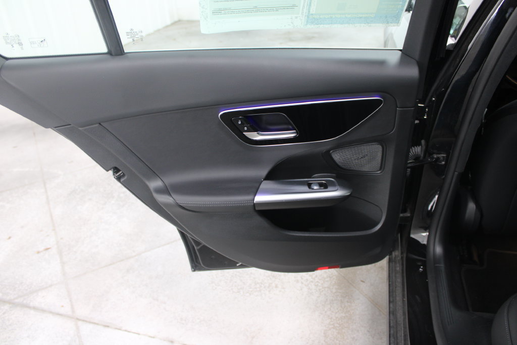 Used 2025 Mercedes-Benz C 300 Sedan image 20