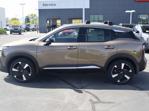 New 2026 Nissan Kicks SR w/ Cold Weather Package AWD/4WD image 4