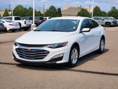 Used 2024 Chevrolet Malibu LT FWD image 4