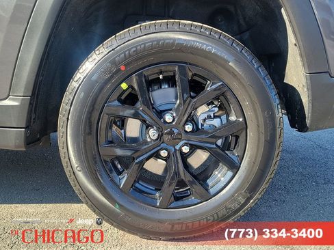 New 2026 Jeep Grand Cherokee Laredo image 5