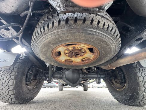 Used 2015 GMC Sierra 2500 SLE w/ SLE Preferred Package image 18