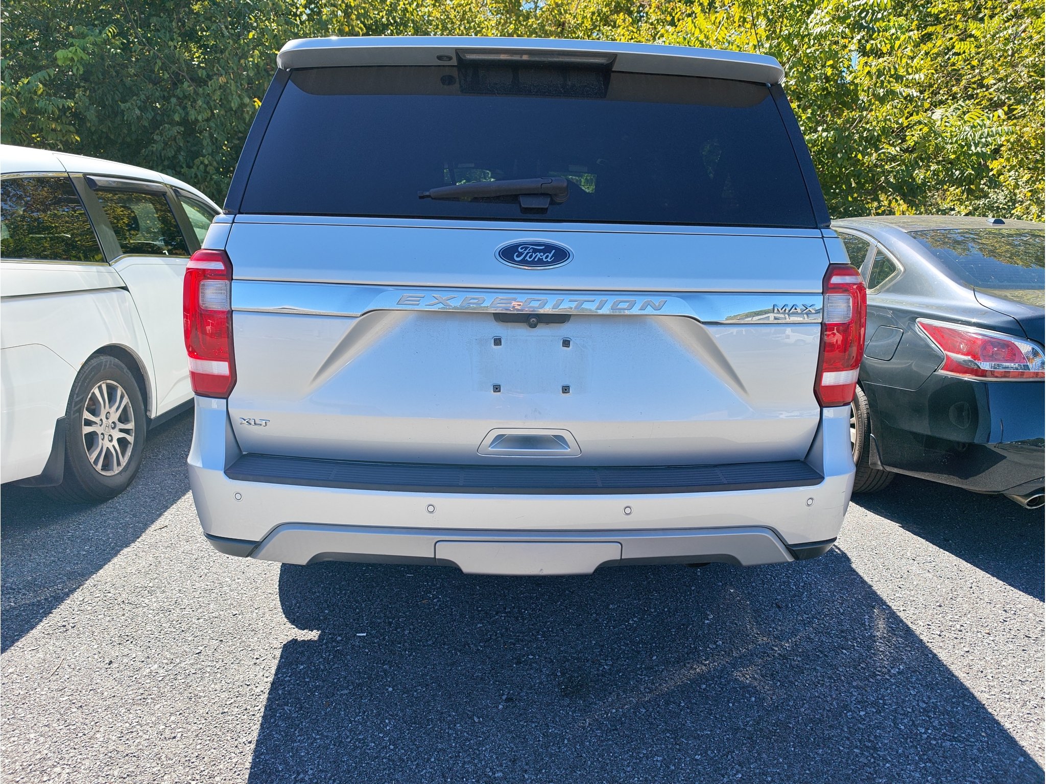 Used 2019 Ford Expedition Max XLT w/ Equipment Group 202A RWD image 3
