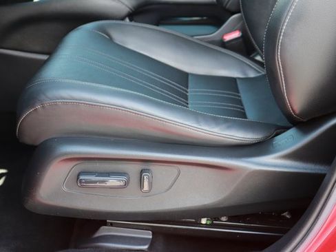 Certified 2024 Honda HR-V EX-L image 10