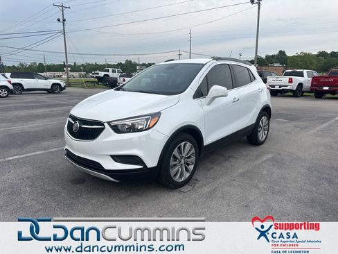 Used 2020 Buick Encore Preferred FWD image 1
