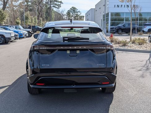Used 2023 Nissan Ariya FWD image 4