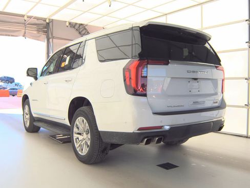 Used 2025 GMC Yukon Denali AWD/4WD image 6