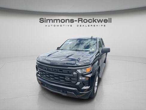 Used 2024 Chevrolet Silverado 1500 Custom AWD/4WD image 7