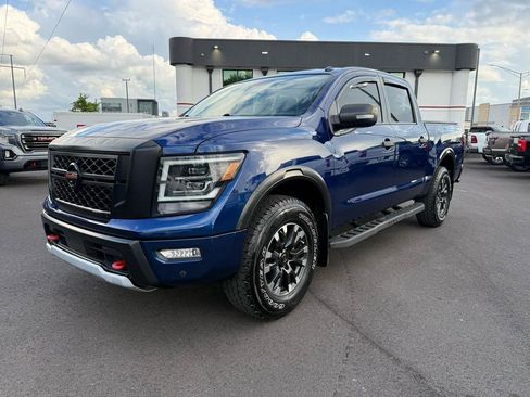 Used 2020 Nissan Titan PRO-4X w/ Pro-4x Convenience Package AWD/4WD image 6