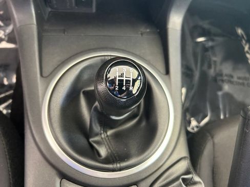 Used 2009 MAZDA MX-5 Miata Sport w/ Convenience Pkg RWD image 11