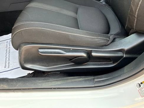 Used 2019 Honda Civic LX image 6