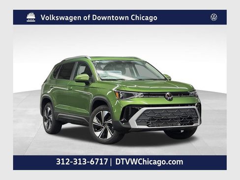 New 2025 Volkswagen Taos SE AWD/4WD image 1