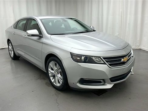 Used 2015 Chevrolet Impala LT image 2