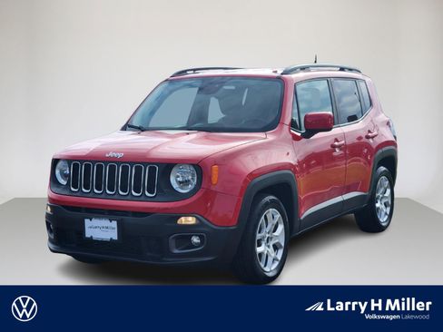 Used 2016 Jeep Renegade Latitude image 1