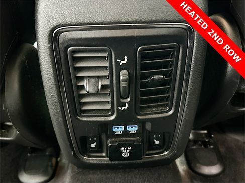 Used 2018 Jeep Grand Cherokee Limited image 27