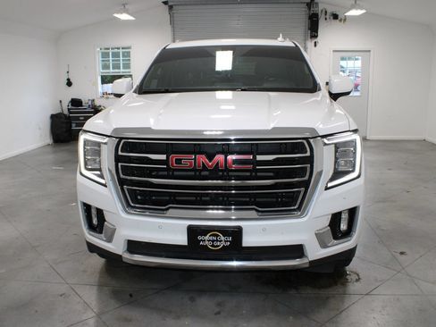 Used 2021 GMC Yukon XL SLT RWD image 3