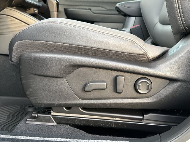 Certified 2026 Subaru Outback Limited AWD/4WD image 22