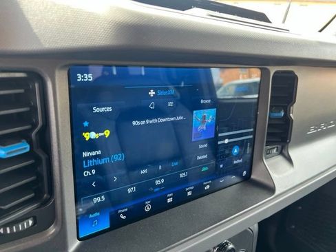 Certified 2024 Ford Bronco Black Diamond AWD/4WD image 12
