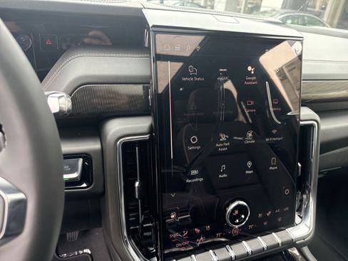 New 2026 GMC Yukon XL Elevation w/ Elevation Premium Package image 16