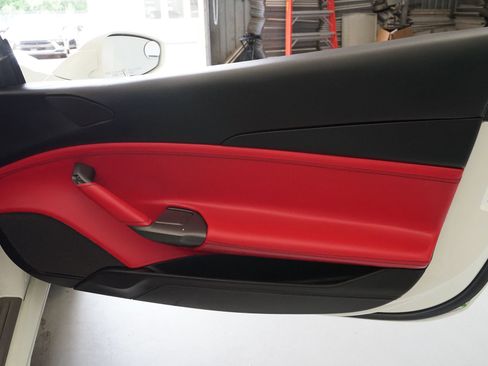 Used 2019 Ferrari 488 Spider RWD image 19